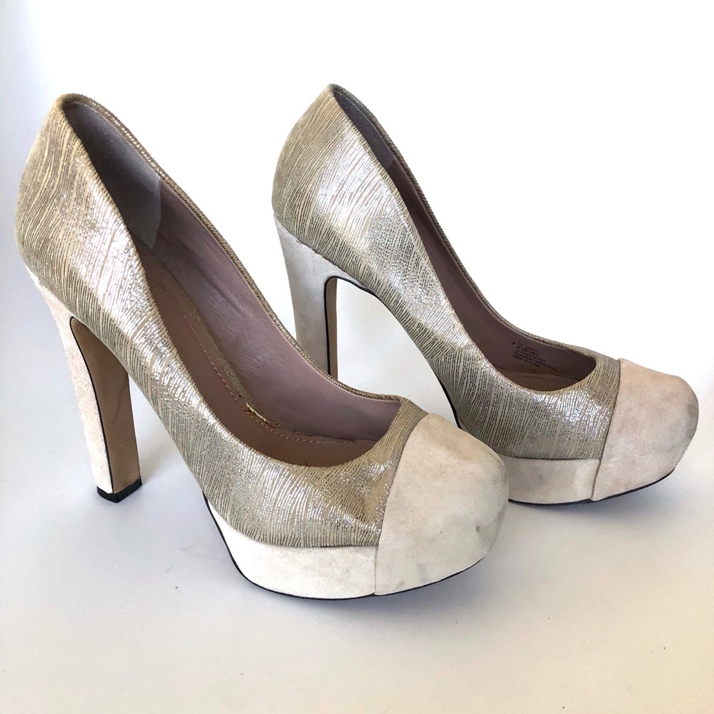 Vincent Camuto Beige Silver high Heels Jorgie